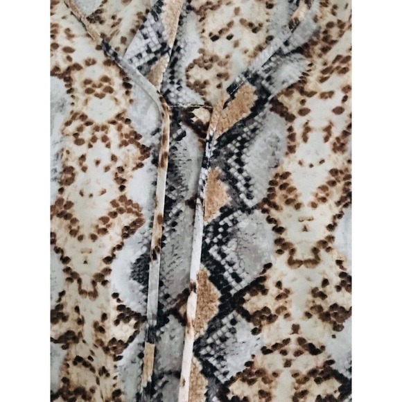 Carmen Marc Valvo | Snakeskin Print Top Womens SM Dolman Cold Shoulder Pullover - Picture 9 of 10